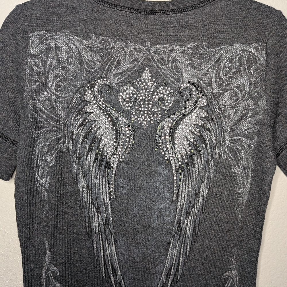 Womens Gray Y2K Vintage Fleur De Lis Wings Rhinestone Graphic Thermal Top XL - Picture 5 of 9